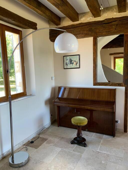 Maison De Charme En Pleine Nature Saint-Germain-des-Grois 外观 照片