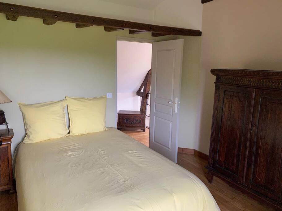 Maison De Charme En Pleine Nature Saint-Germain-des-Grois 外观 照片